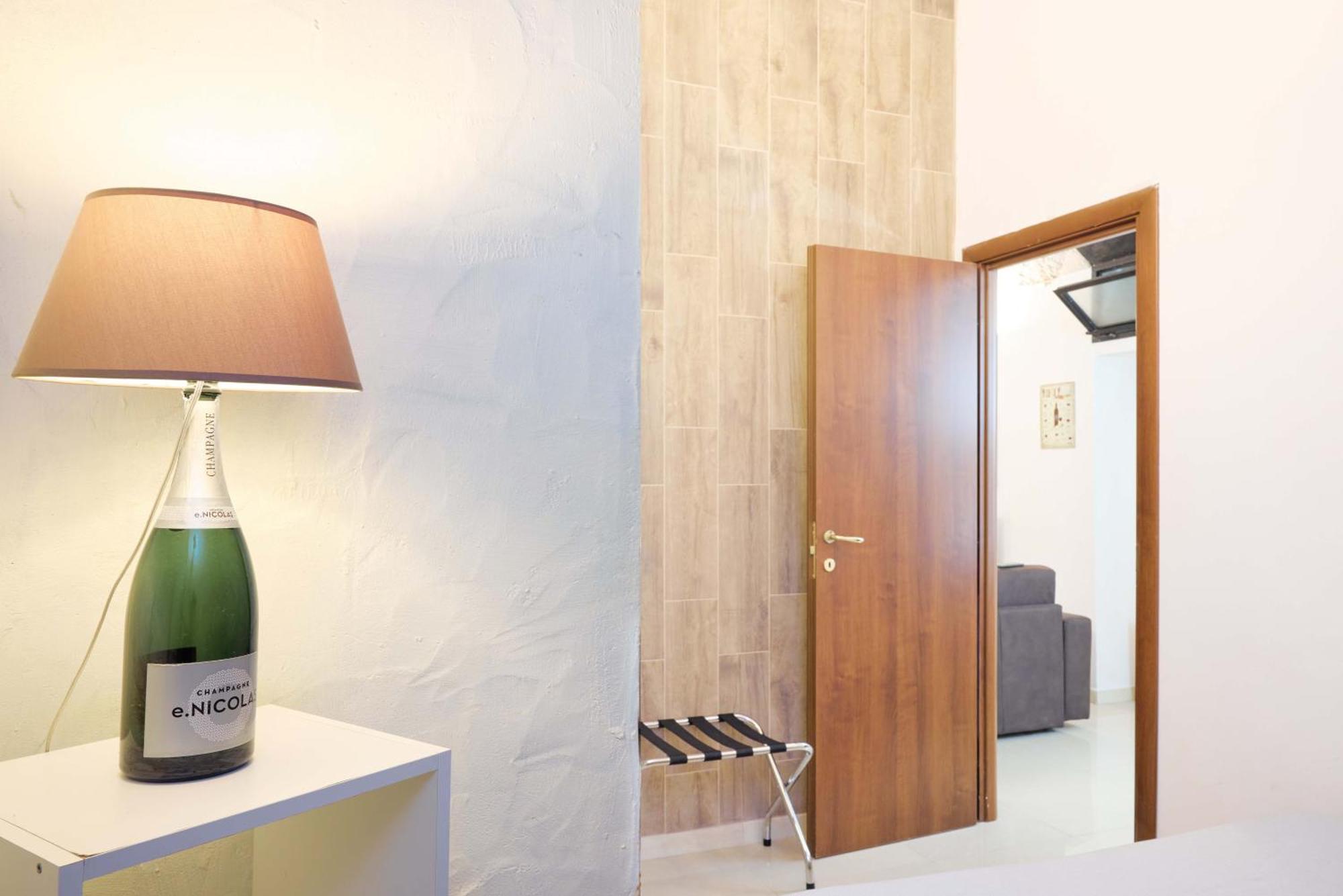 La Cantinetta Di Milano - The Wine Cave In Milan, Huge 110Sqm Apartment Next To Central Station Eksteriør bilde